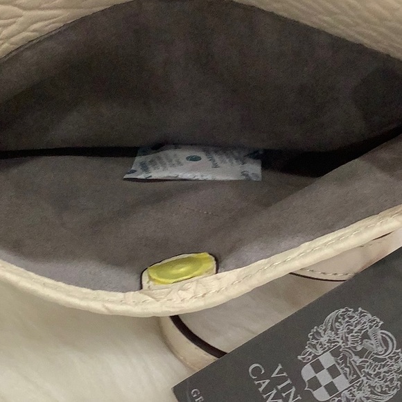 NEW 👛 Vince Camuto Tania New Cream Leather Crossbody - Picture 13 of 14